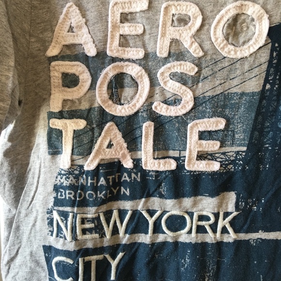 Aeropostale Gray T-shirt with design. Med - Picture 2 of 4